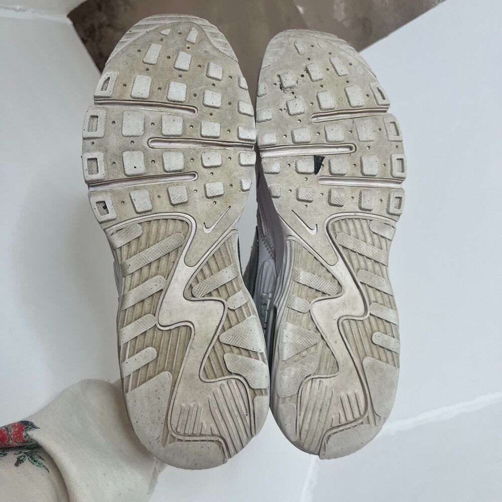 Nike Air Max Excee White Holographic Sneakers Running Shoes Athletic Size 9.5 - Picture 7 of 11